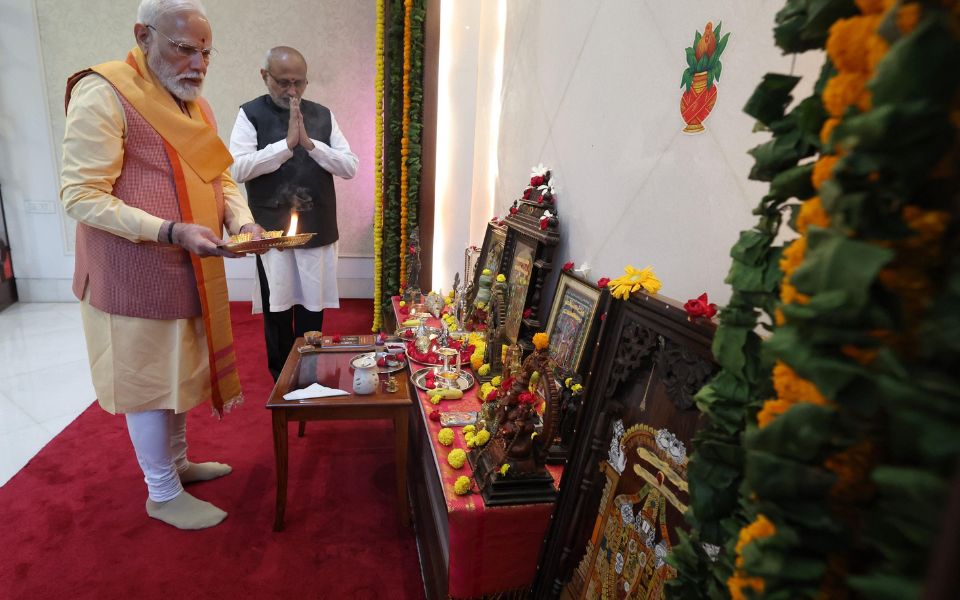 PM meets vice president on Tamil new year